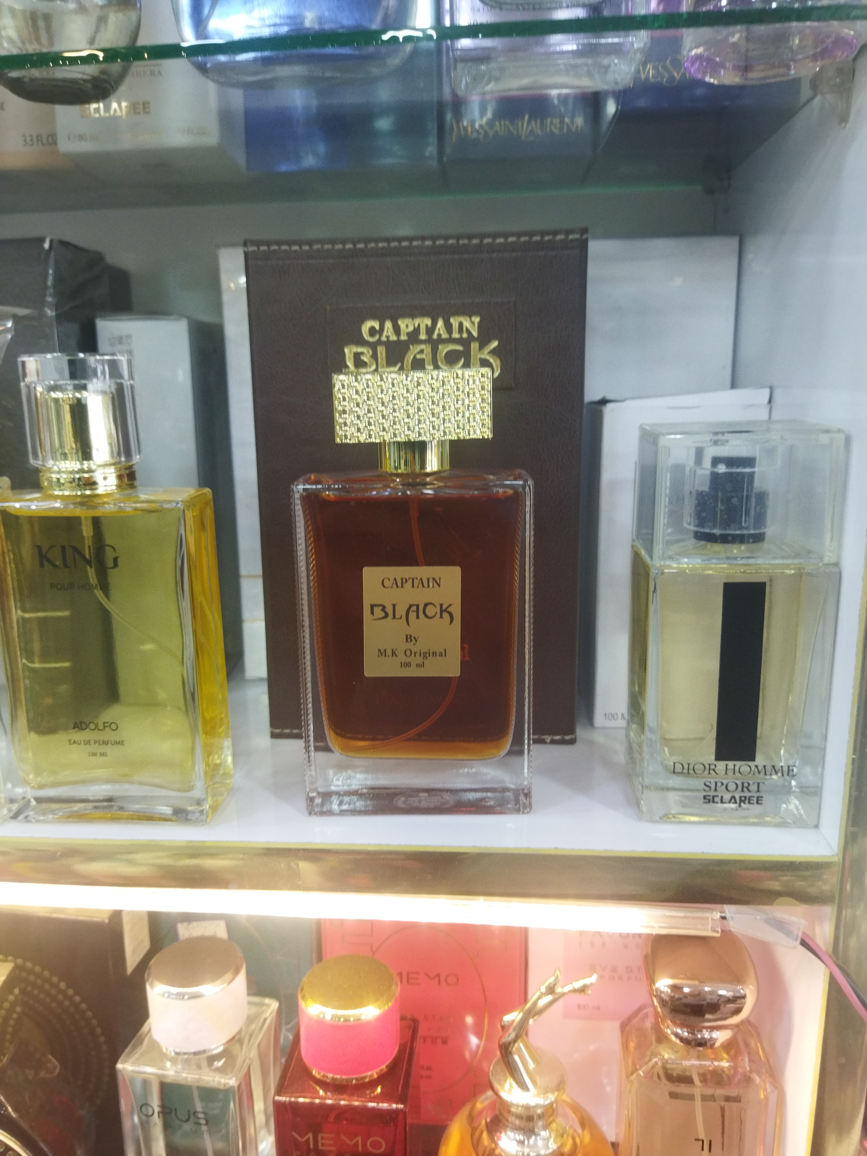کاپیتان بلک